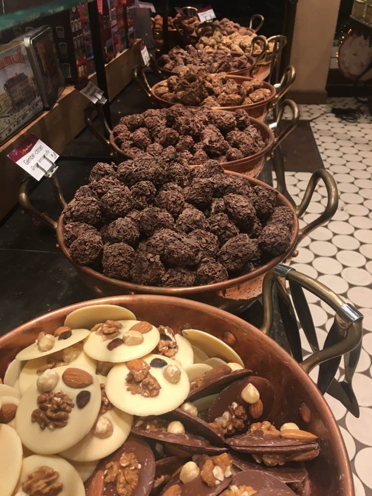 BRUGES-BRUXELLES chocolate trip