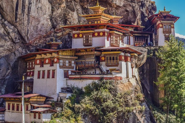 Enjoying Serene Bhutan 