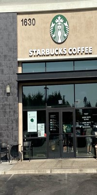 Vacaville, Starbucks