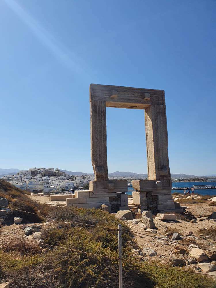Naxos, Temple of Apollo