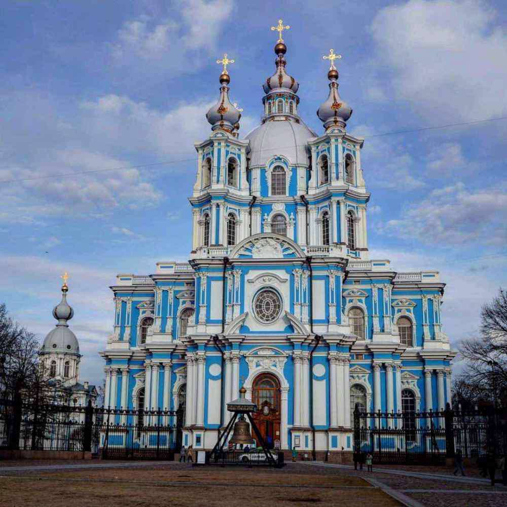 Sankt-Peterburg, Smol'nyy Cathedral