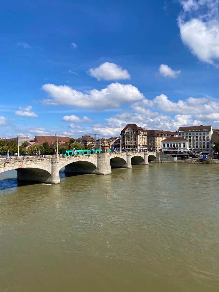 Basel, Mittlere Rheinbrücke