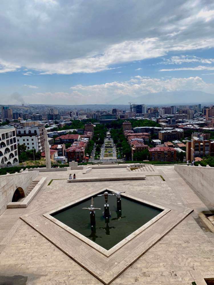 Yerevan, Cascade Complex