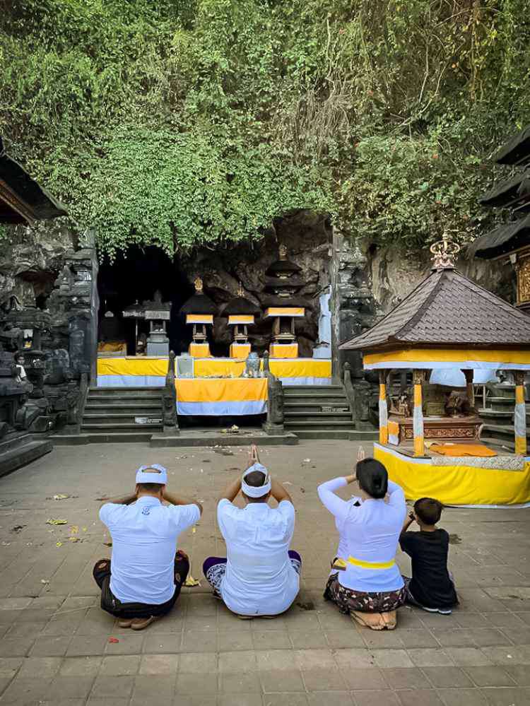 Kabupaten Klungkung, Goa Lawah Temple