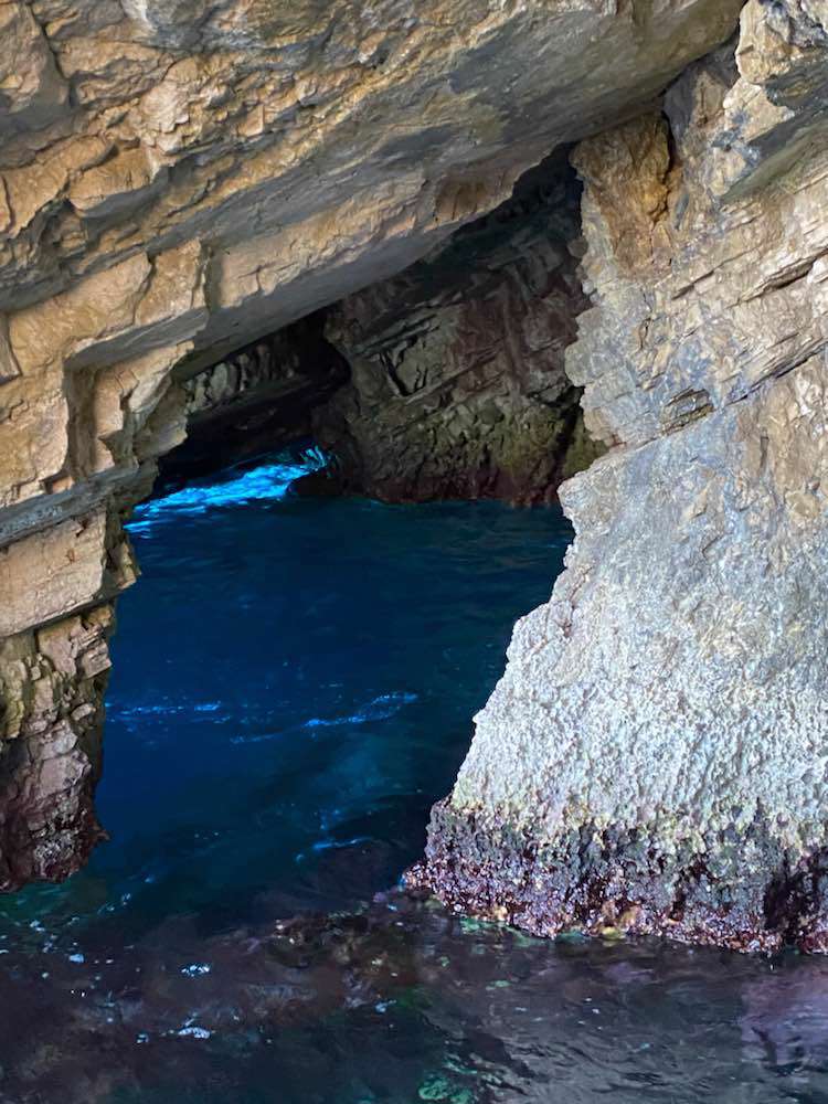 Agios Nikolaos, Blue Caves