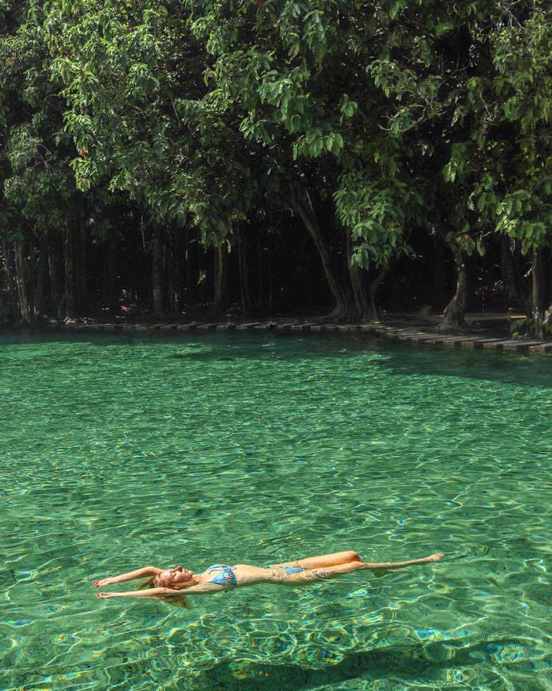 Khlong Thom Nuea, Emerald Pool