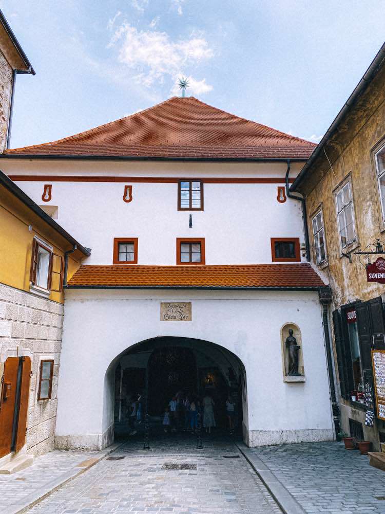 Zagreb, Stone Gate