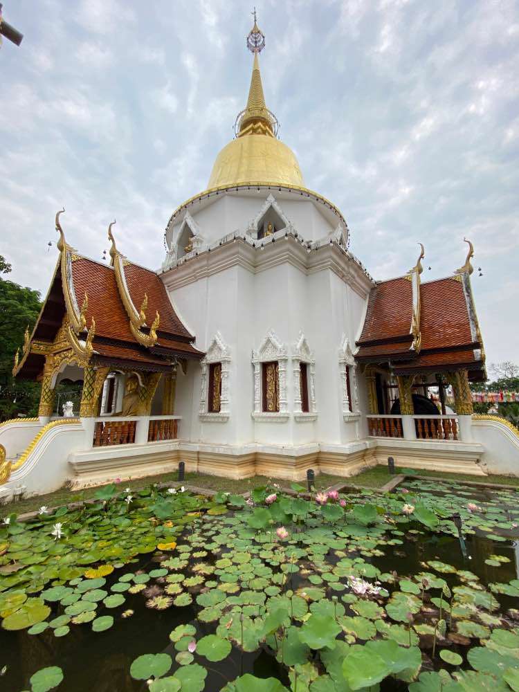 Mae Rim, Wat Pha Dara Bhirom (วัดป่าดาราภิรมย์)