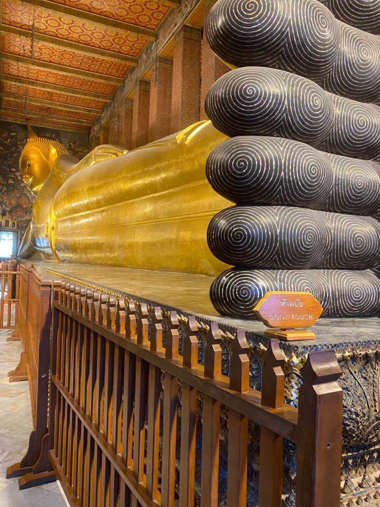 Phra Nakhon, The Vihara of the Reclining Buddha (พระวิหารพระพุทธไสยาสน์)