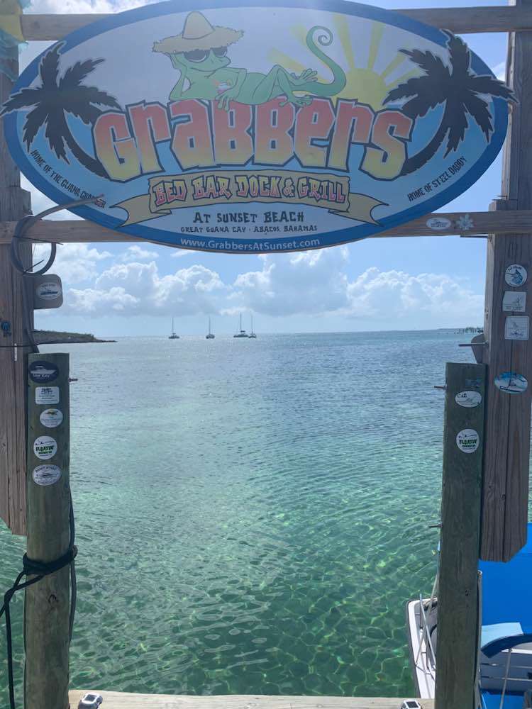 Great Guana Cay, Grabbers Bed Bar and Grill