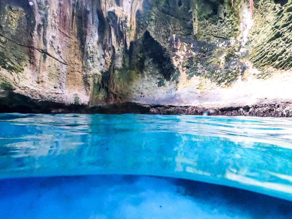 Staniel Cay, Thunderball Grotto
