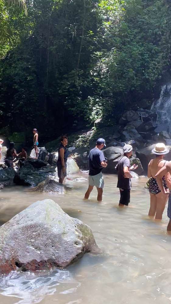 Kabupaten Gianyar, Kanto Lampo Waterfall
