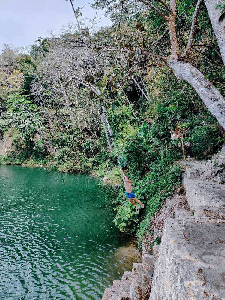 Flores, Jorge's Rope Swing