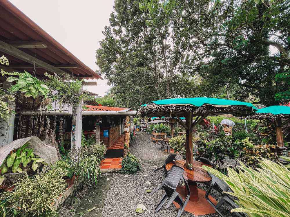 Santa Catalina, Tiki Lodge Bar & Restaurant