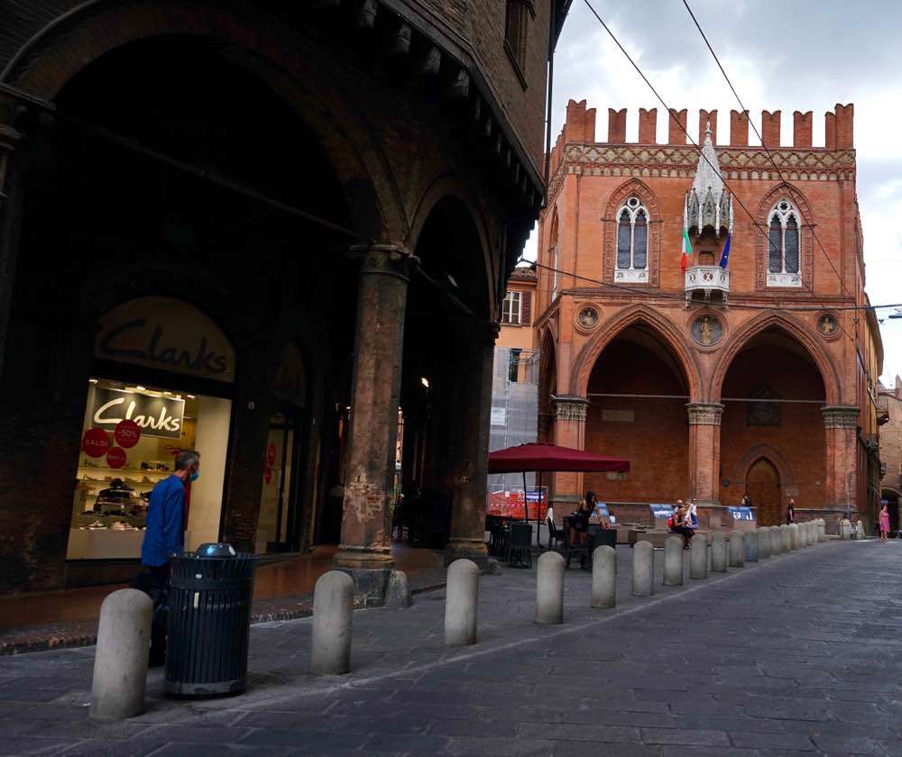 Bologna, THE TWO TOWERS