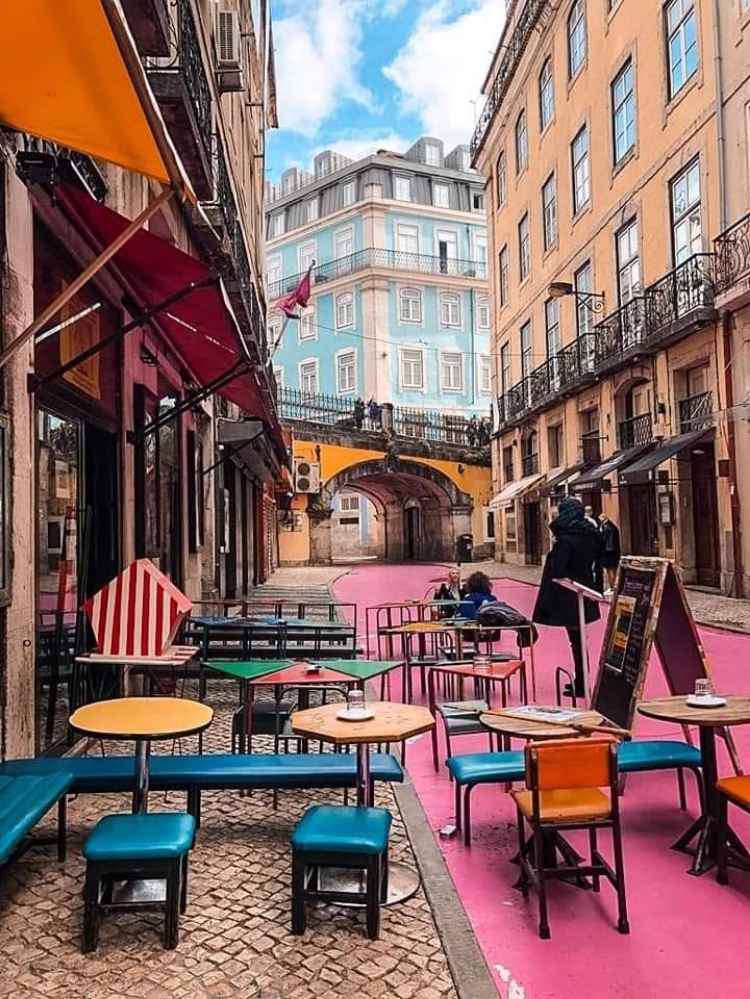 Lisboa, Pink Street