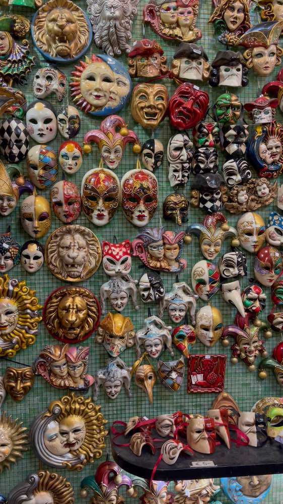 Venezia, casanova mask artisan workshop