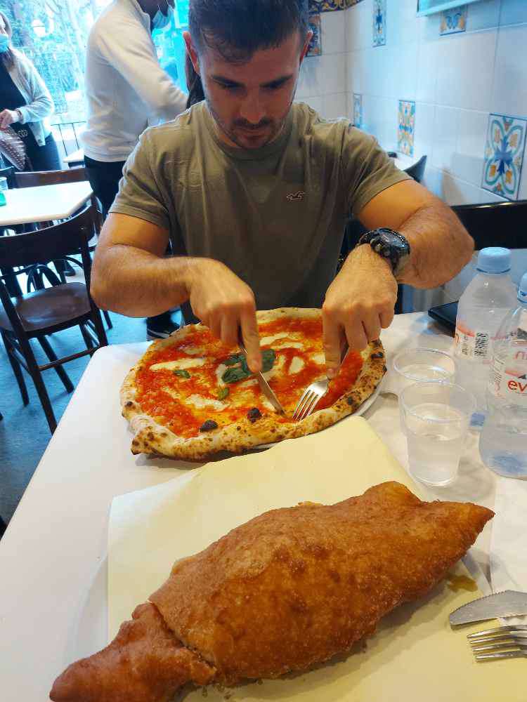 Napoli, Pizzeria Napoli In Bocca