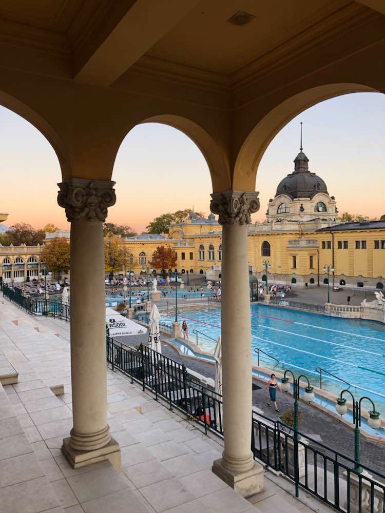 Budapest, Széchenyi Thermal Bath (Széchenyi Gyógyfürdő és Uszoda)
