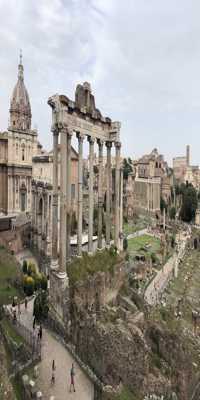 Roma, Tempio di Vespasiano e Tito