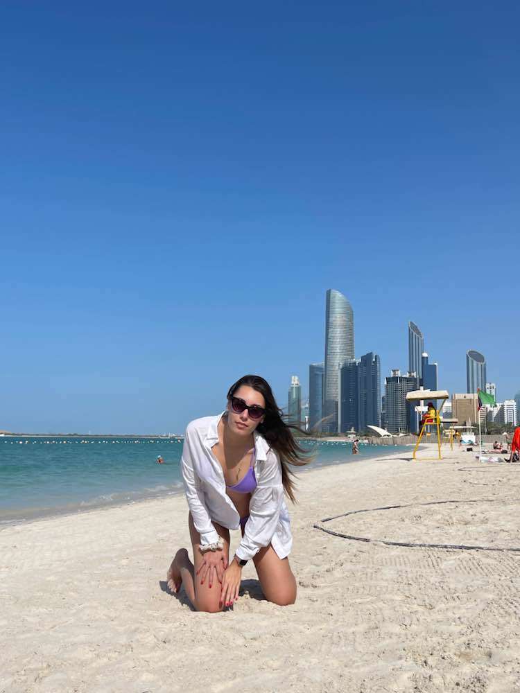Abu Dhabi, Corniche Beach