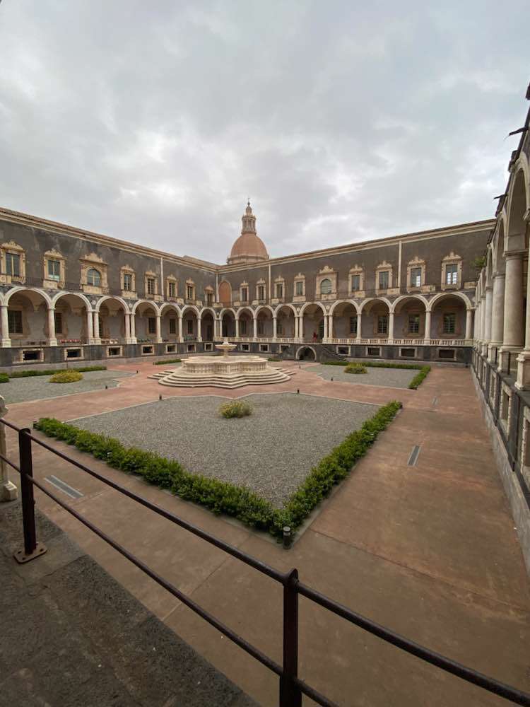 Catania, Monastero dei Benedettini di San Nicolò l'Arena