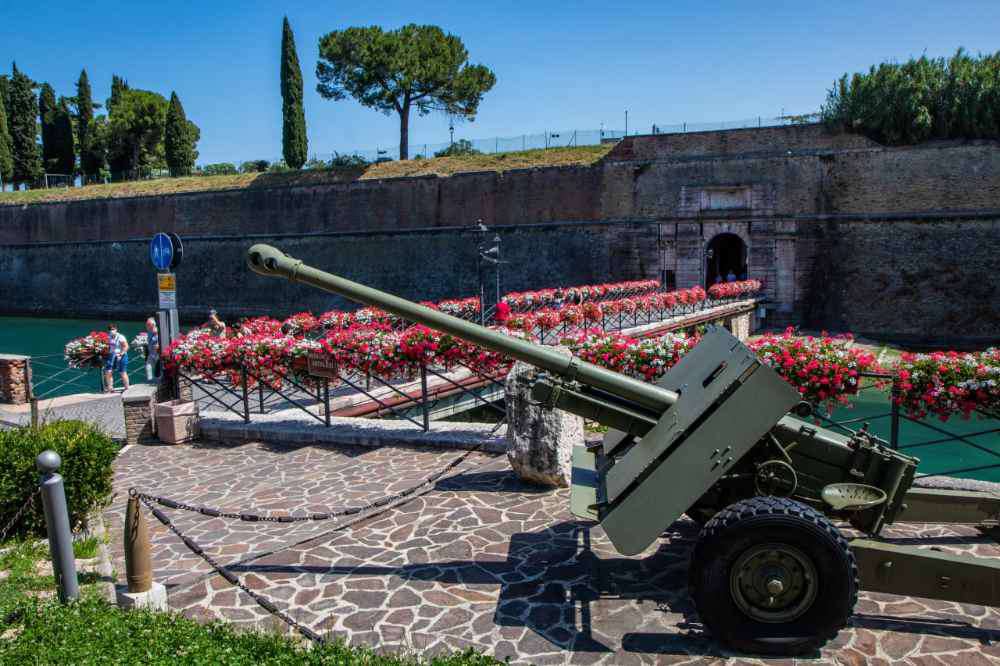 Peschiera del Garda, Fortifications