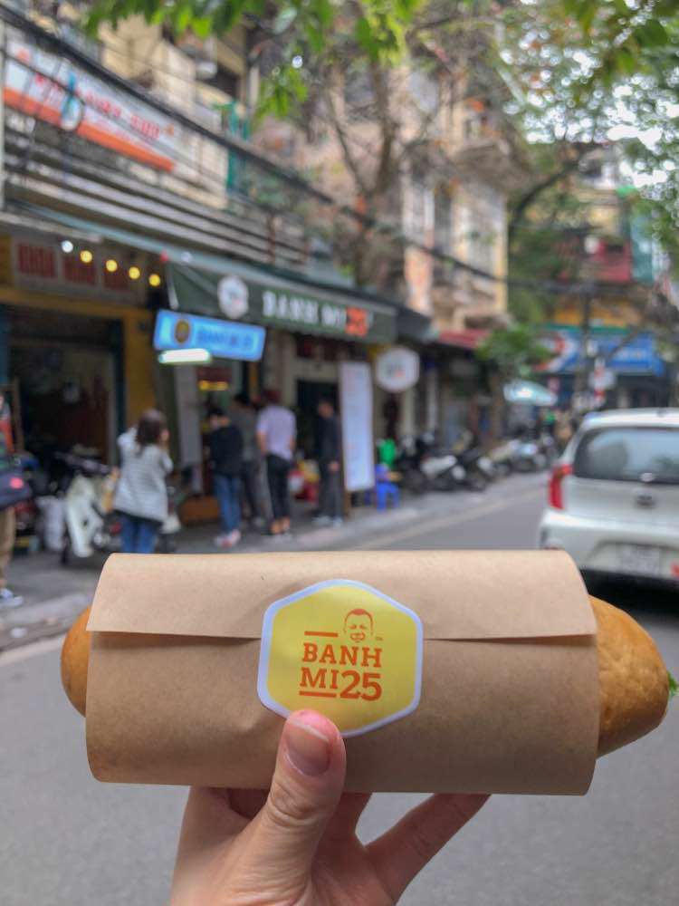 Hanoi, Bánh Mì 25