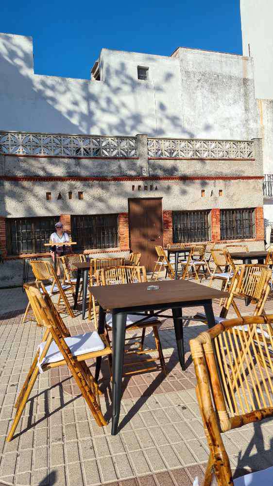 Tarifa, Alameda restaurante bar