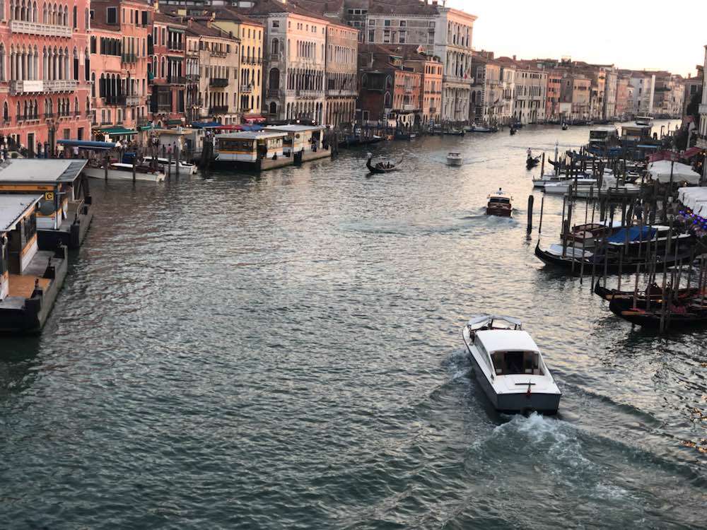 Venice, Rialto Bridge (Ponte di Rialto)
