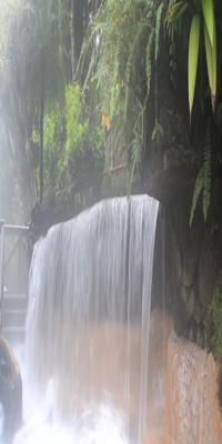  La Fortuna, Arenal's hot springs