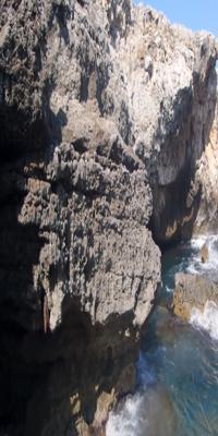 Marina di Andrano, Grotta Verde