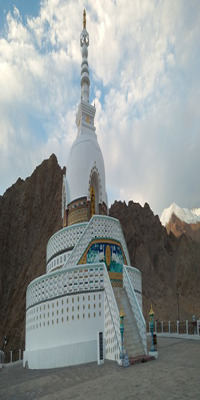 Leh, Shanti Stupa