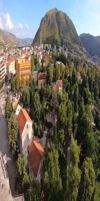 Mostar	, Sniper Tower