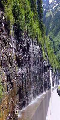 Going-To-The-Sun-Road, Weeping Wall