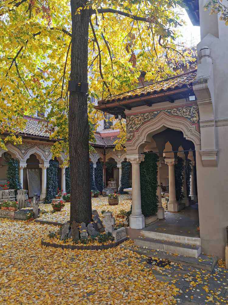 Bucharest, Mânăstirea Stavropoleos