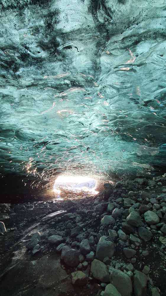 Ice cave tour, ICE CAVE TOUR - ICEGUIDE