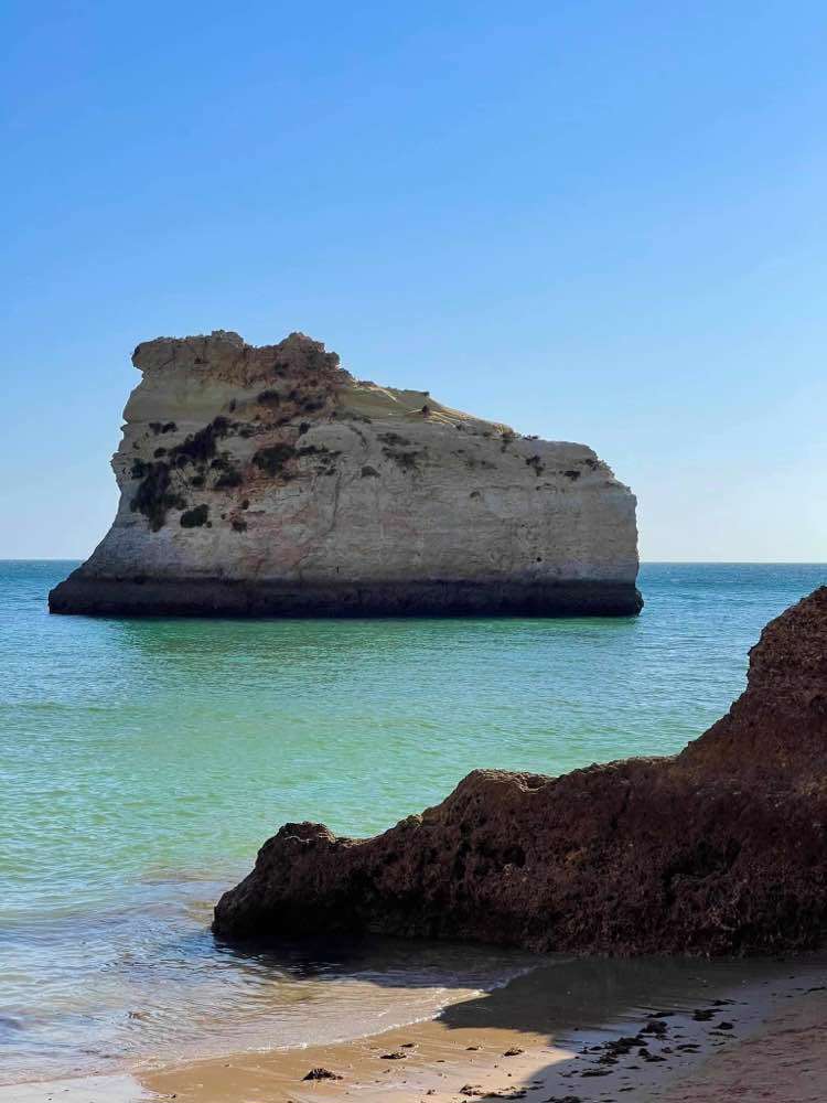 Algarve , Praia dos Tres Irmaos