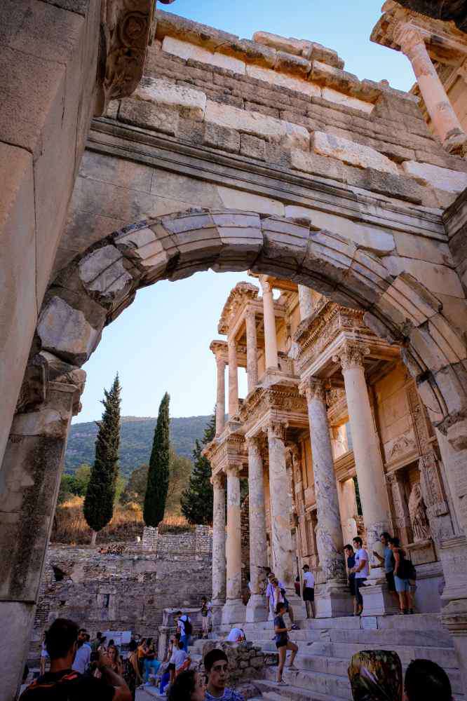 Acarlar, Ephesus Ancient Greek Theatre