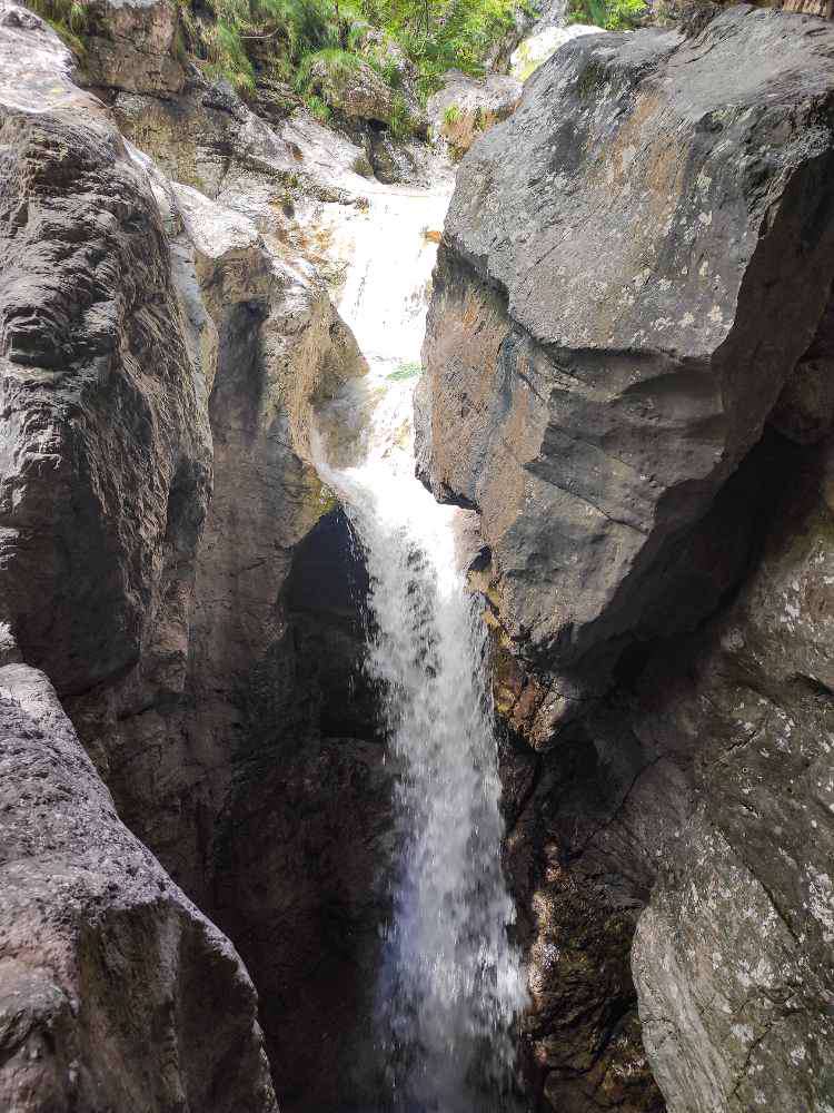 Gena, Soffia Waterfall