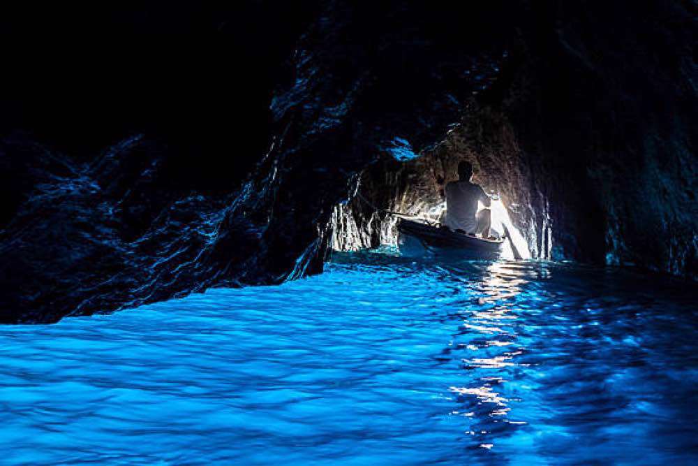 Città Metropolitana di Napoli, Grotta Azzurra