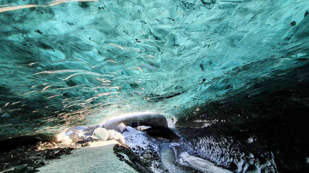 Ice cave tour, ICE CAVE TOUR - ICEGUIDE