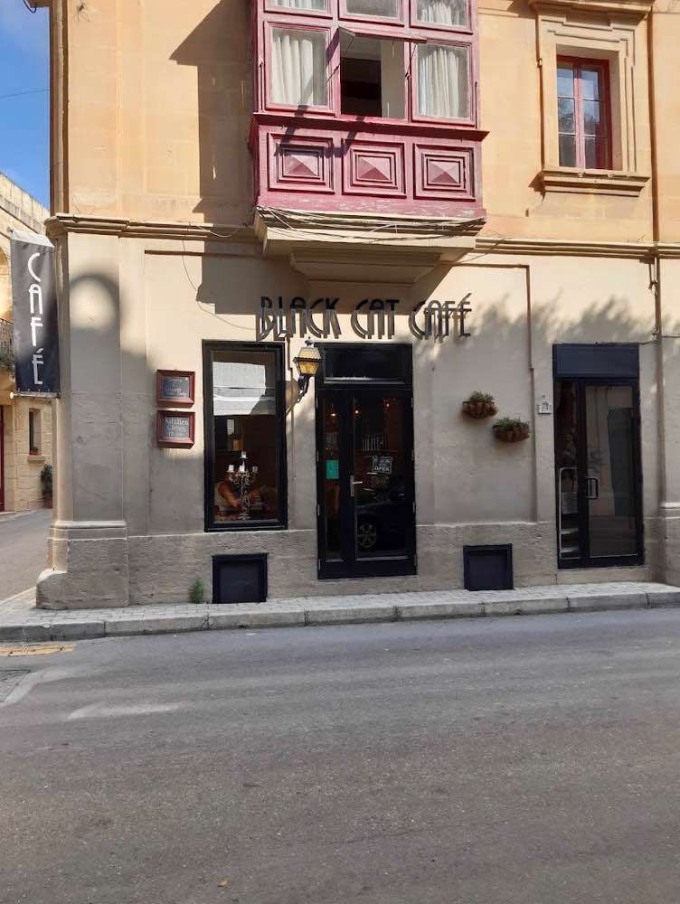 Ir-Rabat Għawdex, Black Cat Café