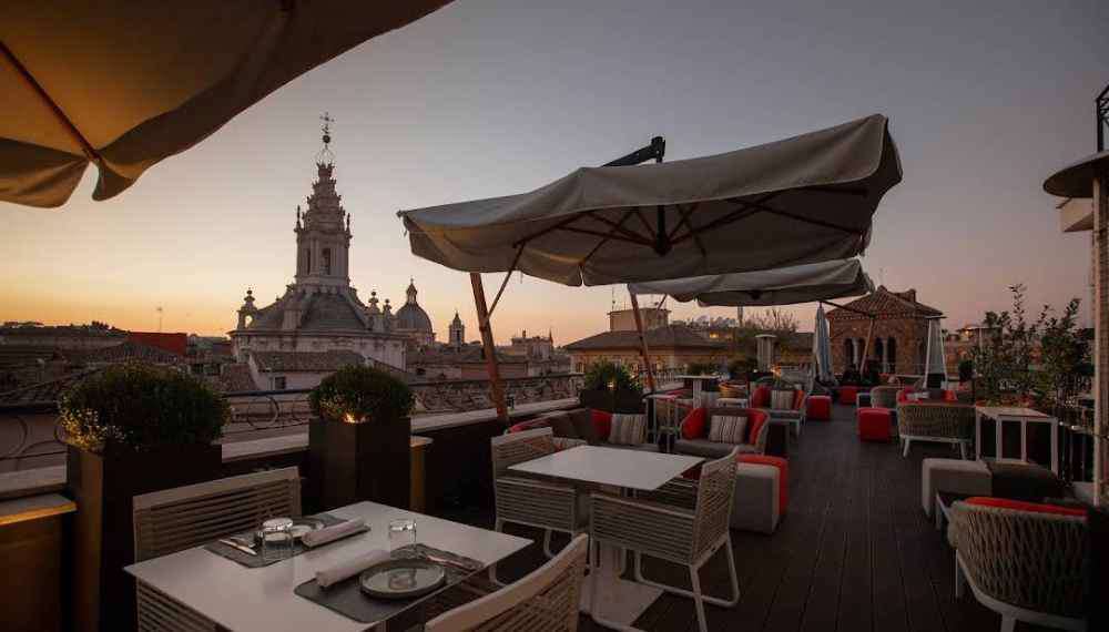 Roma, Divinity Restaurant & Lounge Bar
