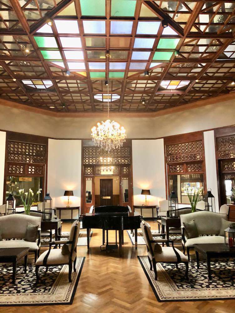 Nuwara Eliya, Grand Hotel