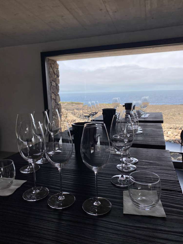 Bandeiras, Azores Wine Company | Vinhos dos Açores